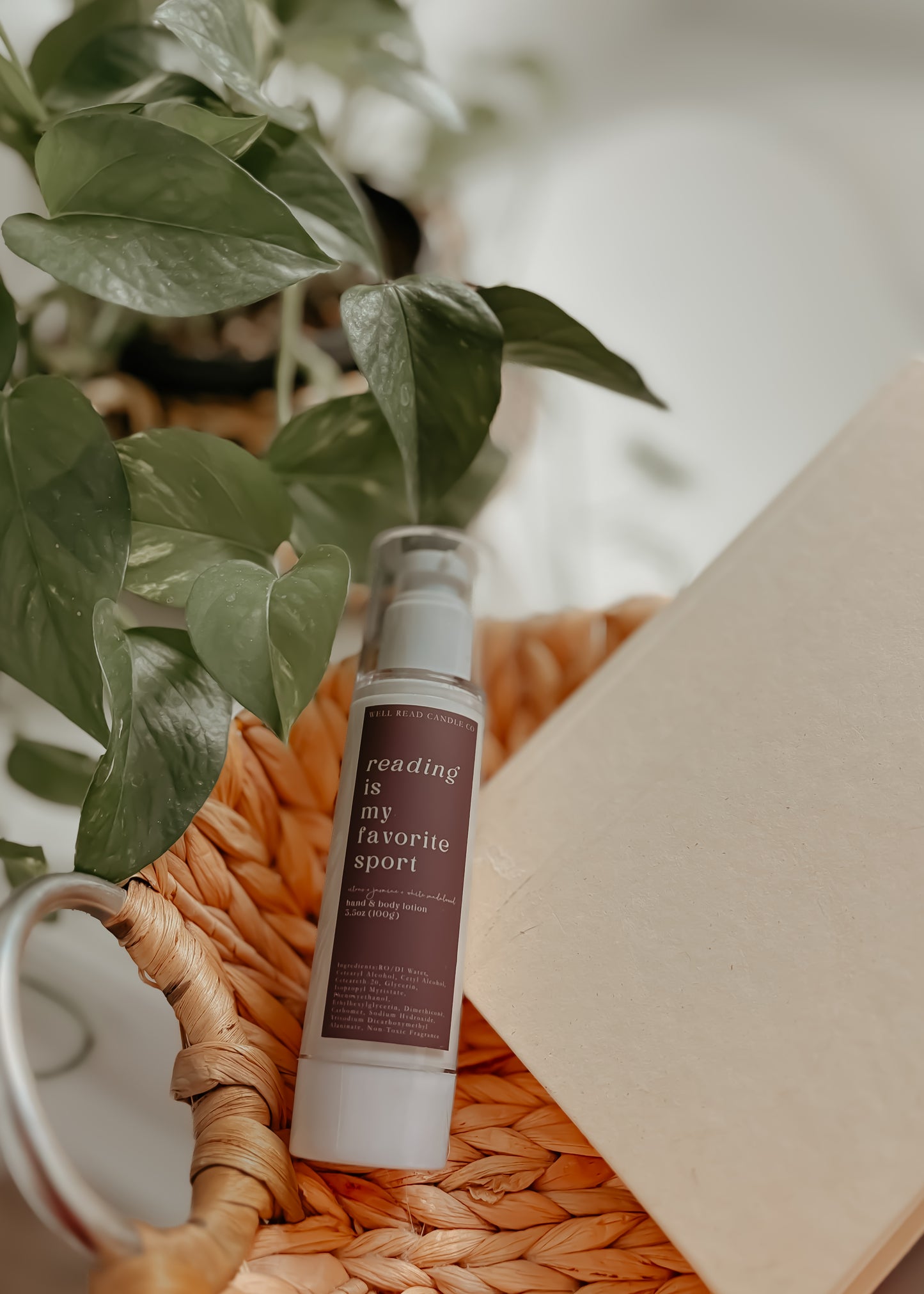 reader gift idea bookish lotion